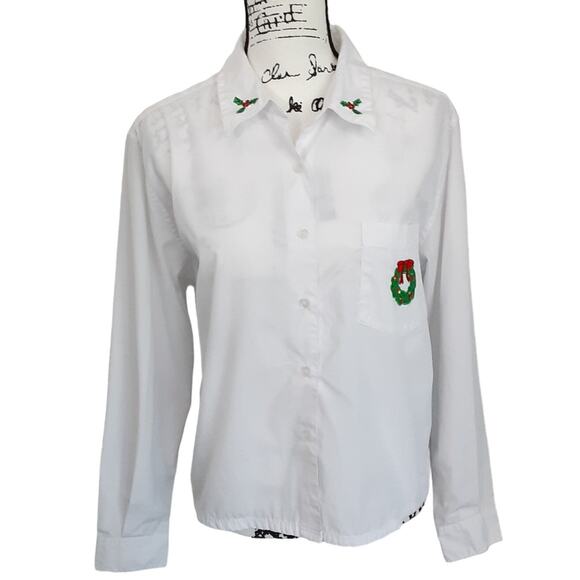 Vintage 80s Christmas Wreath Embroidered Button Down Shirt White Collared - Picture 1 of 9